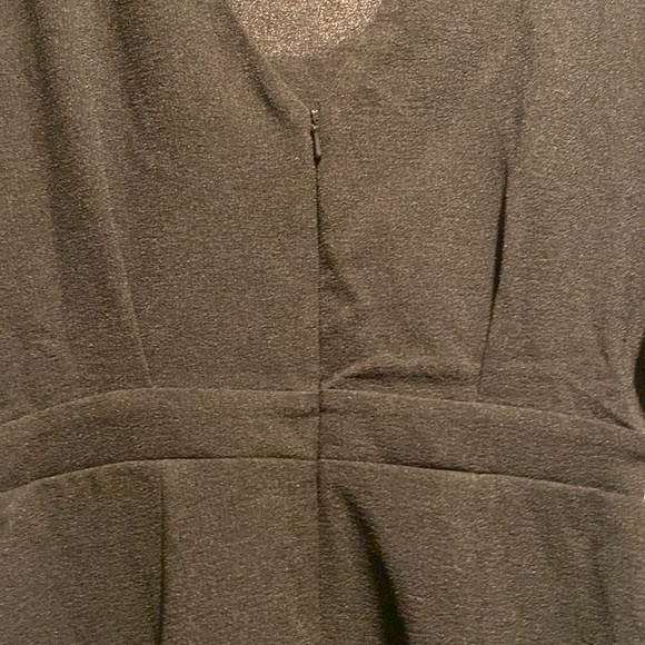 NWT [ASOS] Wiggle Pleated Midi Cap Sleeve Scoop Neck Black Dress Women’s Sz 2 - Picture 10 of 12